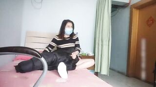 城中村无套内射一位白肤大阴唇轻熟女姐姐