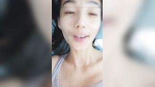 敏感体质肉鲍嫩妹，深插高潮喷水颤抖，添足诱惑十足