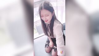 最新极品网红反差婊学生妹【司雨】黑丝足交，肛塞加持前后夹击窗前性爱，玉手2.0攻速榨精爆射
