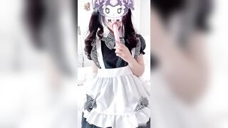 超萌极品可爱网红美少女【小晗喵】猫耳女仆让我来品尝主人的肉棒吧~ 幻想主人肉棒入侵，AV棒蹂躏嫩穴