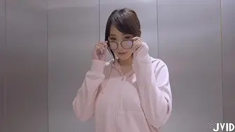 【神级女神-震撼首发】超人气爆乳女神【乐乐】电梯紧急停止，被屌丝强操，绝顶高潮，附隐藏版，高清1080P原版无水印