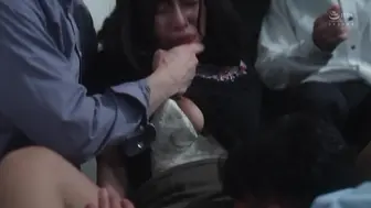 JUR-272 戴绿帽、穿刺、轮奸——请狠狠地玷污我心爱的妻子 #上羽絢 #上羽珣