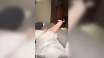 极品反差白虎头牌技师 被猛干到持续喷水 最后被男子内射还满脸的不高兴！