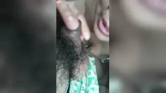 真实家庭乱伦 儿子鸡巴养妈妈用嘴帮忙