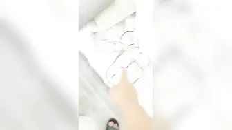 高挑长腿萝莉，无套内射