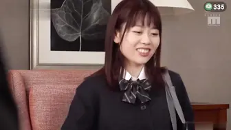 π335 被学生诱惑的巨乳班主任