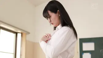 CAWD-879 [中文字幕]可爱史上最害羞的女主角脱掉了衣服 谷村凪咲