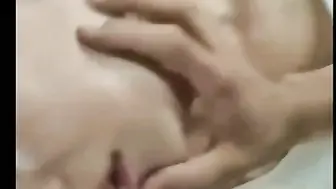 熟女 母子 乱伦  妈妈，我想操你